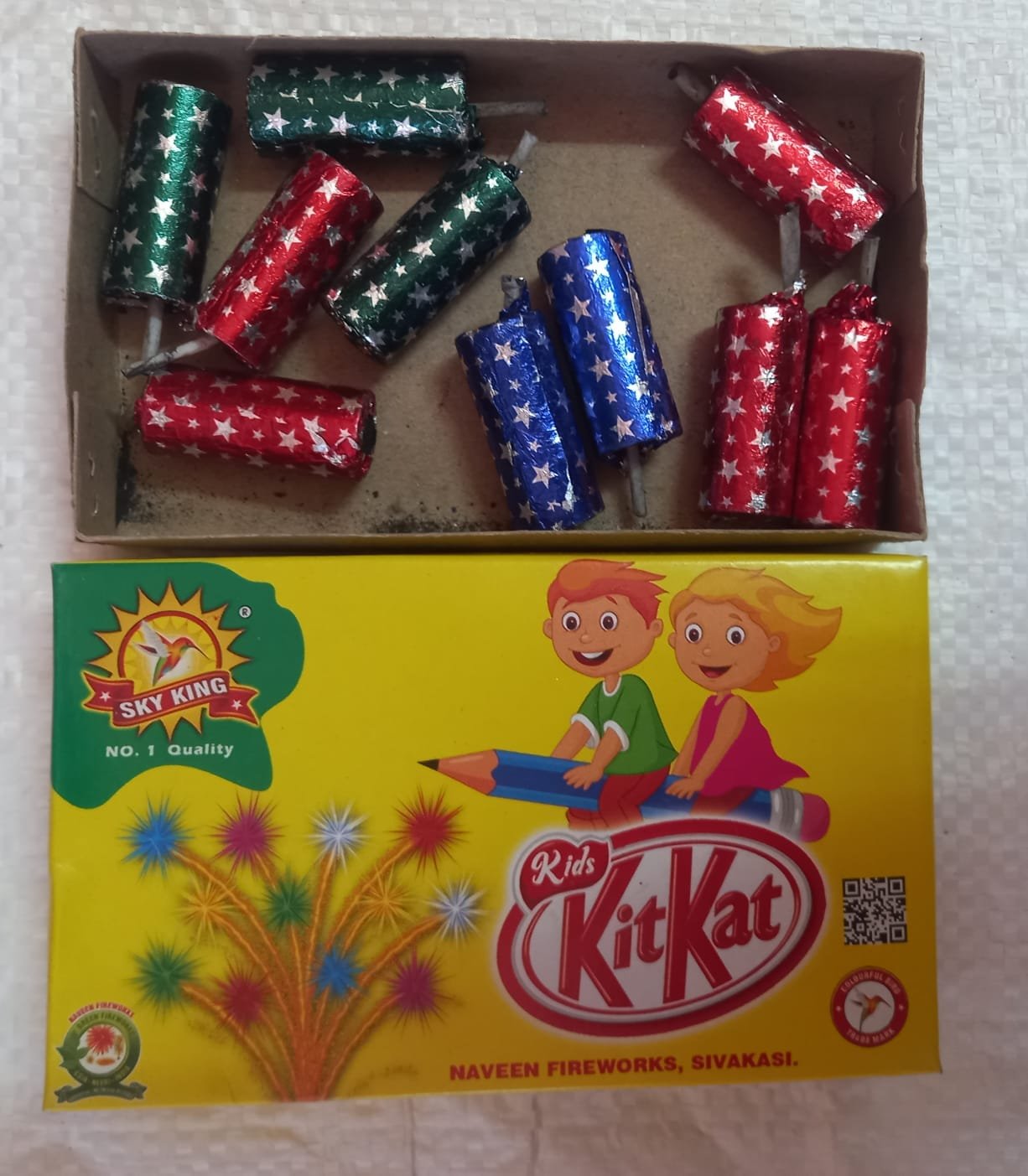 Crackling Kit Kat (10Pcs)